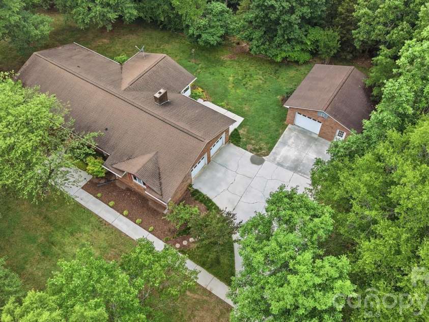 201 Hickory Hill Lane, Stanley, NC 28164.  MLS# CAR4387787, YatesRealty ID 26425. 