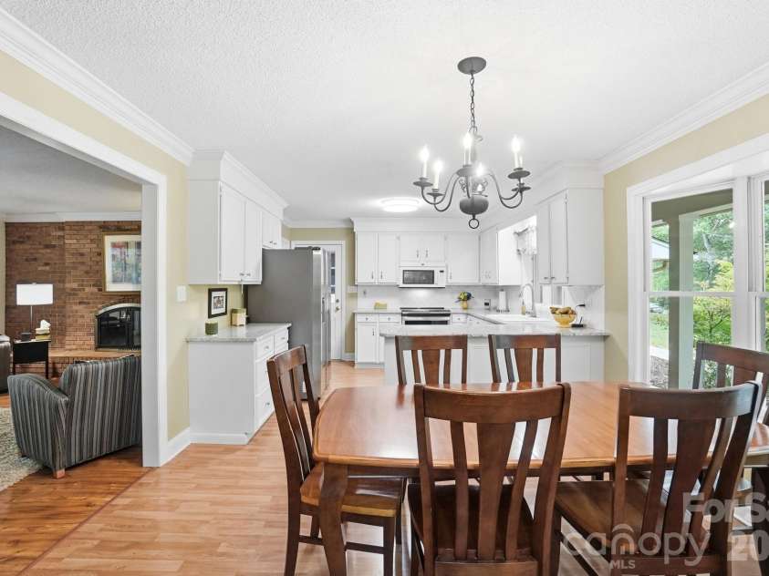 201 Hickory Hill Lane, Stanley, NC 28164.  MLS# CAR4387787, YatesRealty ID 26425. 