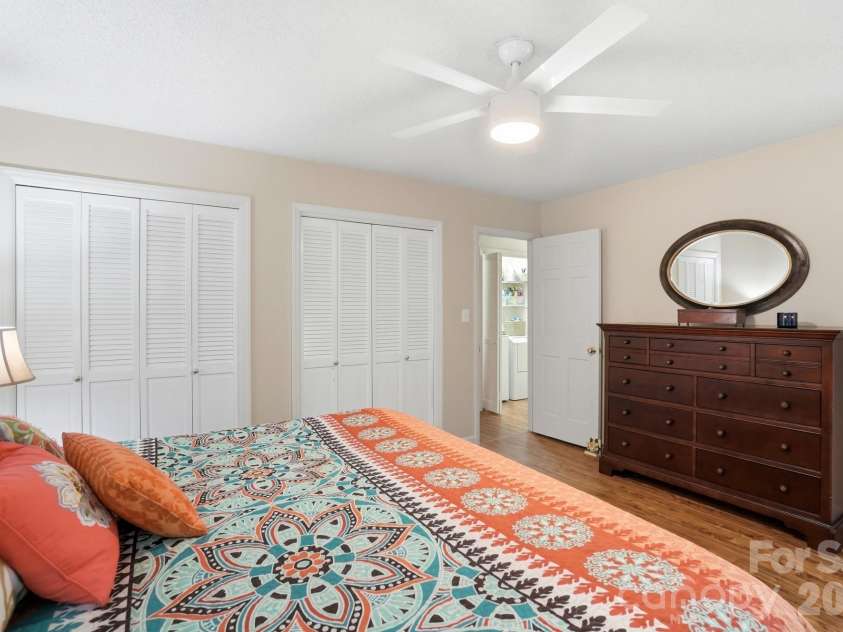 201 Hickory Hill Lane, Stanley, NC 28164.  MLS# CAR4387787, YatesRealty ID 26425. 