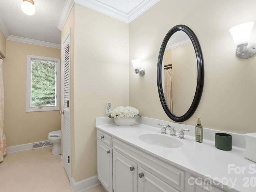 201 Hickory Hill Lane, Stanley, NC 28164.  MLS# CAR4387787, YatesRealty ID 26425. 