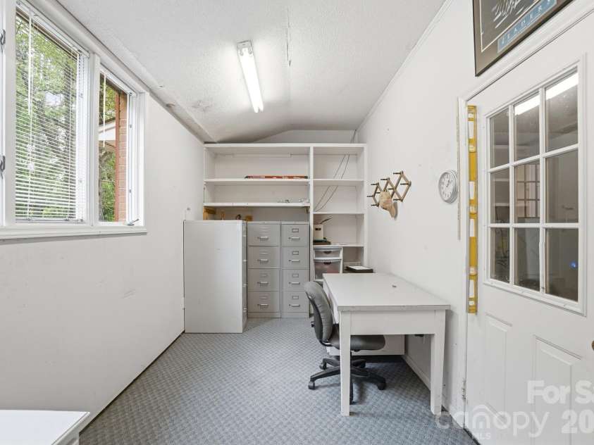201 Hickory Hill Lane, Stanley, NC 28164.  MLS# CAR4387787, YatesRealty ID 26425. 