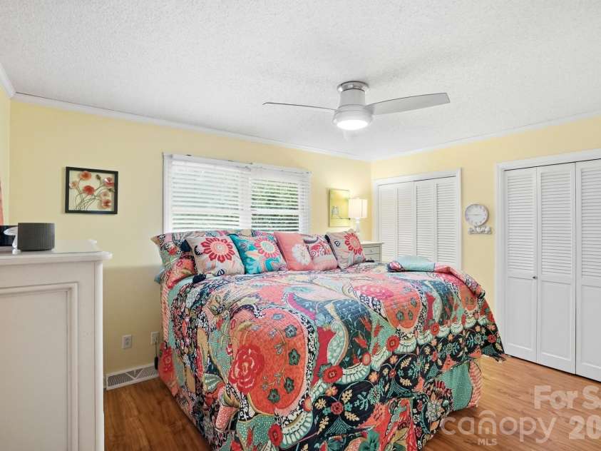 201 Hickory Hill Lane, Stanley, NC 28164.  MLS# CAR4387787, YatesRealty ID 26425. Secondary Bedrooms w Two Closets