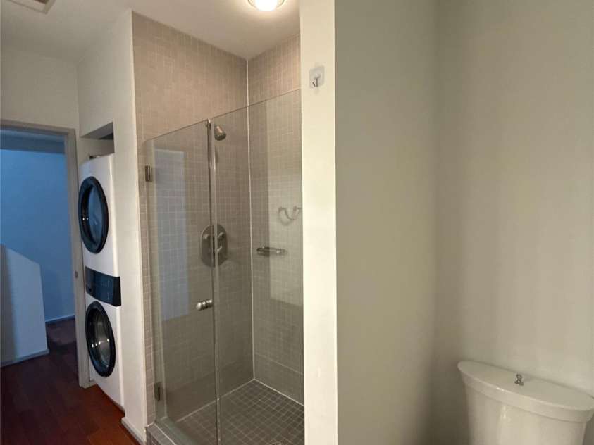 291 Mcdonald Avenue, Charlotte, NC 28203.  MLS# CAR4282218, YatesRealty ID 26427. 