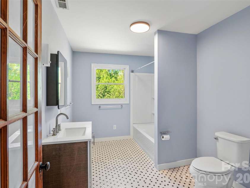 112 Candler School Road, Candler, NC 28715.  MLS# CAR4361613, YatesRealty ID 26429. 
