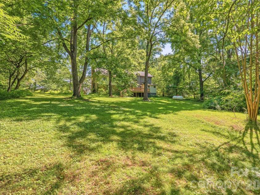 112 Candler School Road, Candler, NC 28715.  MLS# CAR4361613, YatesRealty ID 26429. 