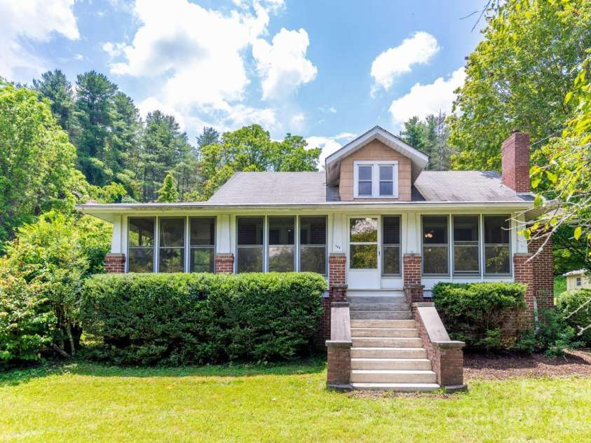 160 Mclean Road, Weaverville, NC 28787.  MLS# CAR4277668, YatesRealty ID 26429. 
