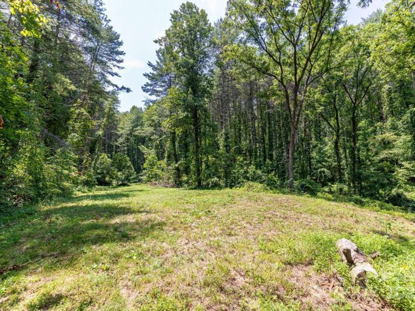160 Mclean Road, Weaverville, NC 28787.  MLS# CAR4277668, YatesRealty ID 26429. One of numerous potential build sites