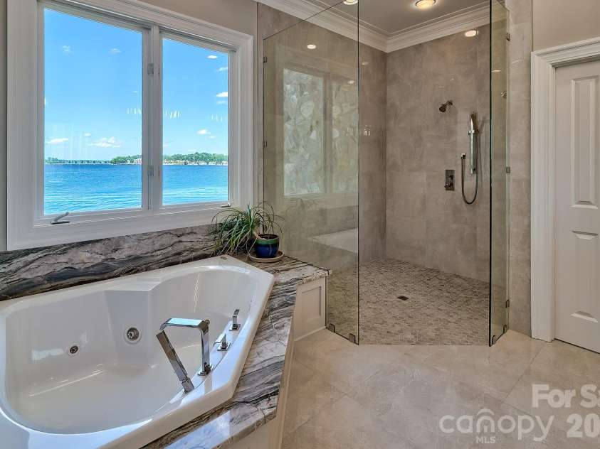 1252 Morning Shore Drive, Lexington, SC 29072.  MLS# CAR4313174, YatesRealty ID 2643. Fully Remodeled Primary Bathroom Suite