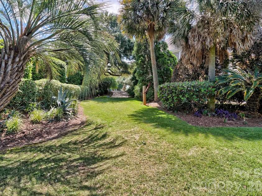 1252 Morning Shore Drive, Lexington, SC 29072.  MLS# CAR4313174, YatesRealty ID 2643. Professionally Landscaped Grounds offer unrivaled privacy
