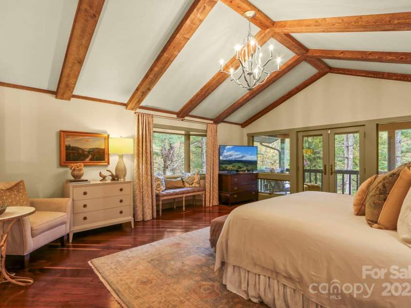 198 Little Harbour None, Vilas, NC 28692.  MLS# CAR4304013, YatesRealty ID 2643. Main-level primary suite