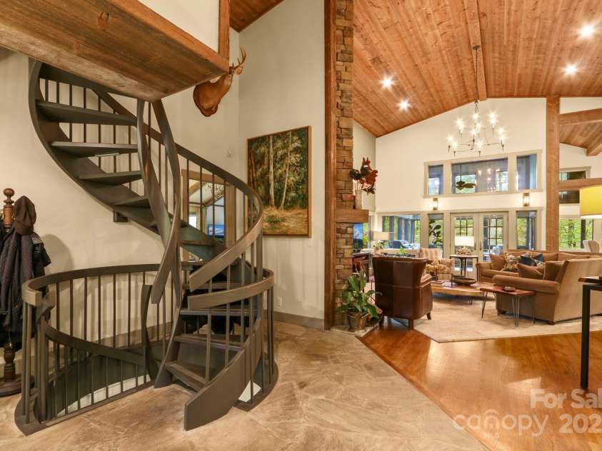 198 Little Harbour None, Vilas, NC 28692.  MLS# CAR4304013, YatesRealty ID 2643. Open floor plan, from the moment you walk in!