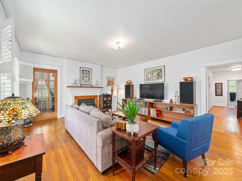 159 Pine Avenue, Spruce Pine, NC 28777.  MLS# CAR4282568, YatesRealty ID 26430. 