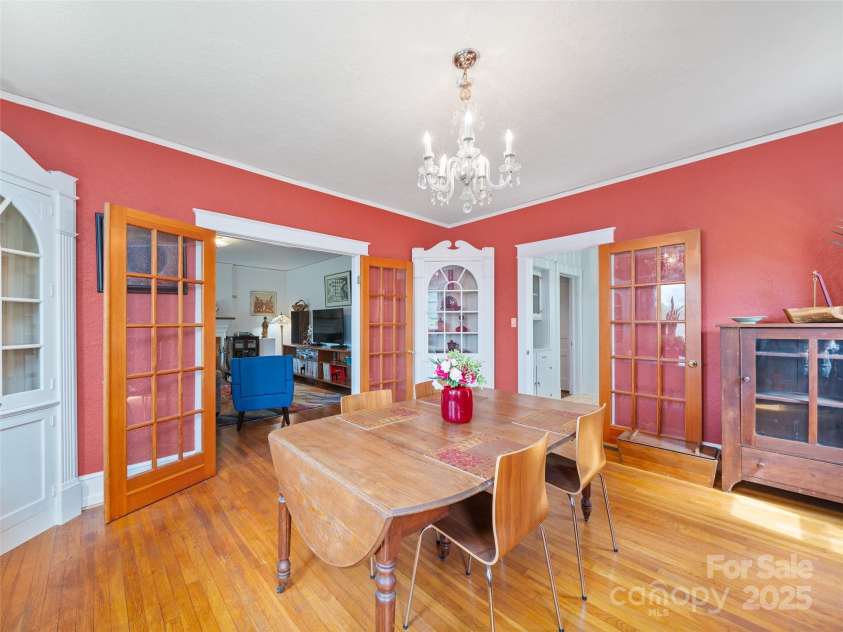 159 Pine Avenue, Spruce Pine, NC 28777.  MLS# CAR4282568, YatesRealty ID 26430. 