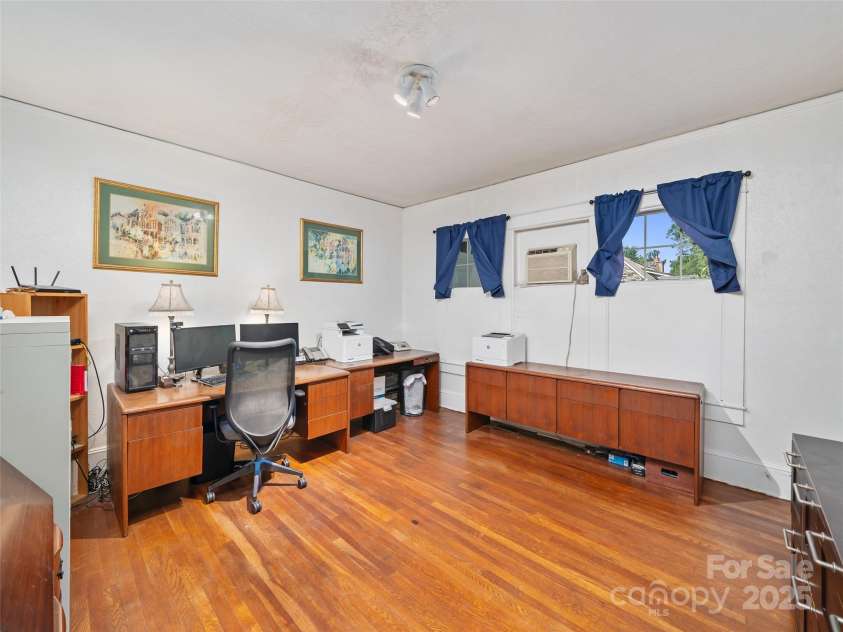 159 Pine Avenue, Spruce Pine, NC 28777.  MLS# CAR4282568, YatesRealty ID 26430. 