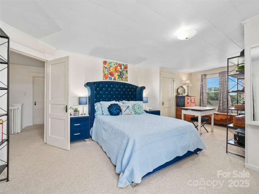 159 Pine Avenue, Spruce Pine, NC 28777.  MLS# CAR4282568, YatesRealty ID 26430. 