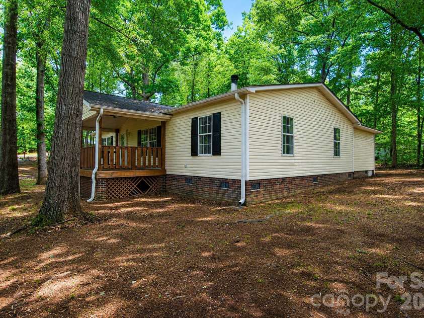 103 Thunder Road, China Grove, NC 28023.  MLS# CAR4386536, YatesRealty ID 26432. 