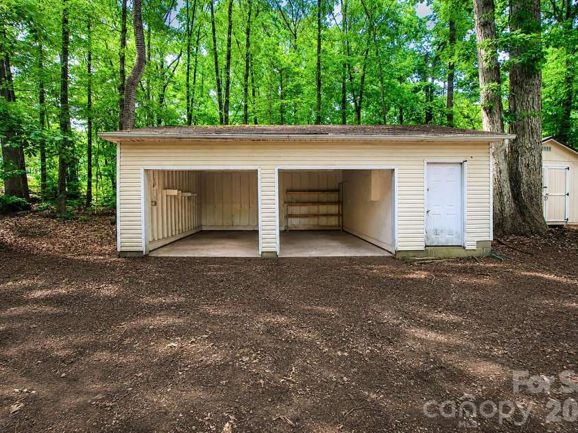 103 Thunder Road, China Grove, NC 28023.  MLS# CAR4386536, YatesRealty ID 26432. 