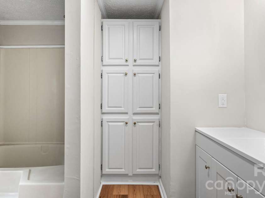 103 Thunder Road, China Grove, NC 28023.  MLS# CAR4386536, YatesRealty ID 26432. 