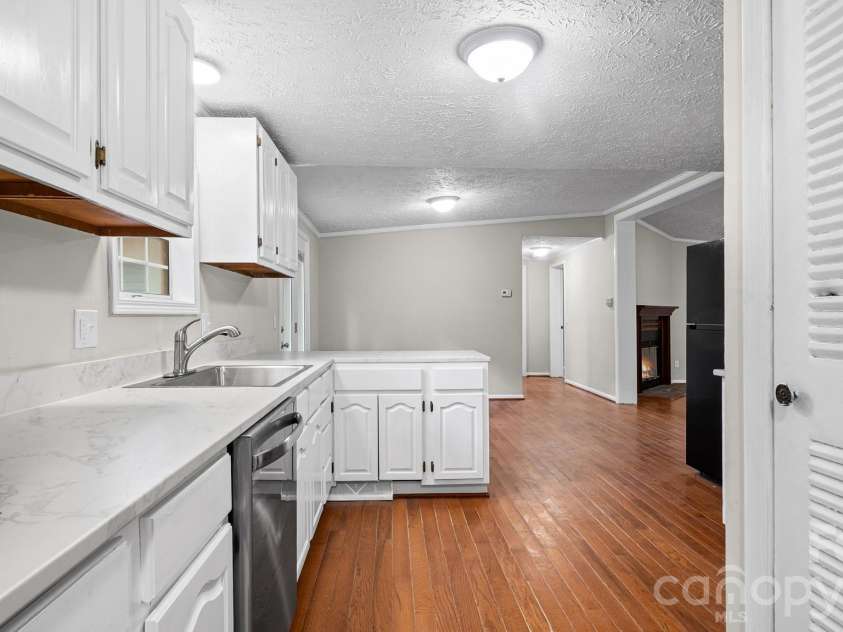 103 Thunder Road, China Grove, NC 28023.  MLS# CAR4386536, YatesRealty ID 26432. 