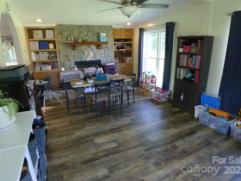 145 Abigail Trail, Ararat, NC 27007.  MLS# CAR4282506, YatesRealty ID 26432. Formal dining room