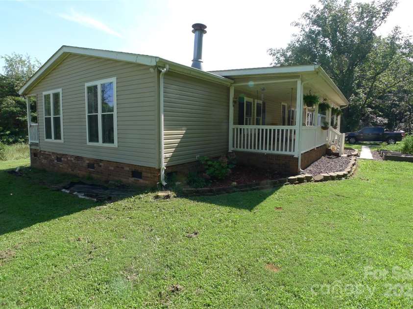 145 Abigail Trail, Ararat, NC 27007.  MLS# CAR4282506, YatesRealty ID 26432. Front left corner