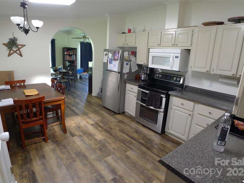 145 Abigail Trail, Ararat, NC 27007.  MLS# CAR4282506, YatesRealty ID 26432. Kitchen