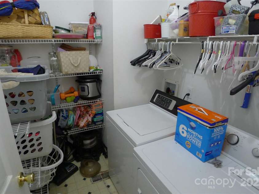 145 Abigail Trail, Ararat, NC 27007.  MLS# CAR4282506, YatesRealty ID 26432. Laundry room