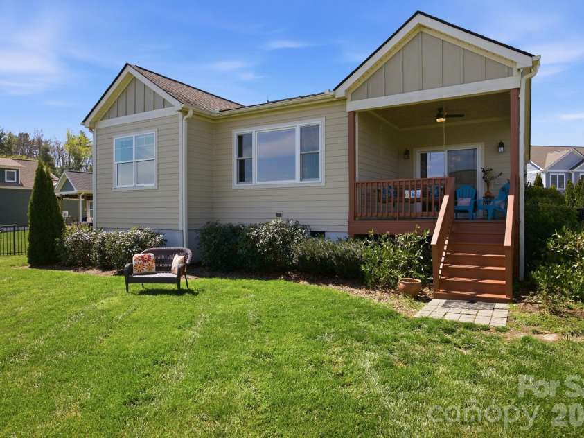 82 Blacksmith Run Drive, Hendersonville, NC 28792.  MLS# CAR4363924, YatesRealty ID 26434. Quiet, spacious back yard to enjoy!