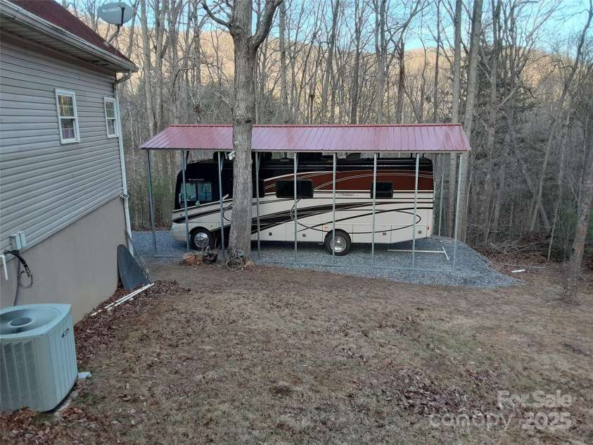 31 Reeds Creek Road, Fairview, NC 28730.  MLS# CAR4328175, YatesRealty ID 26435. 