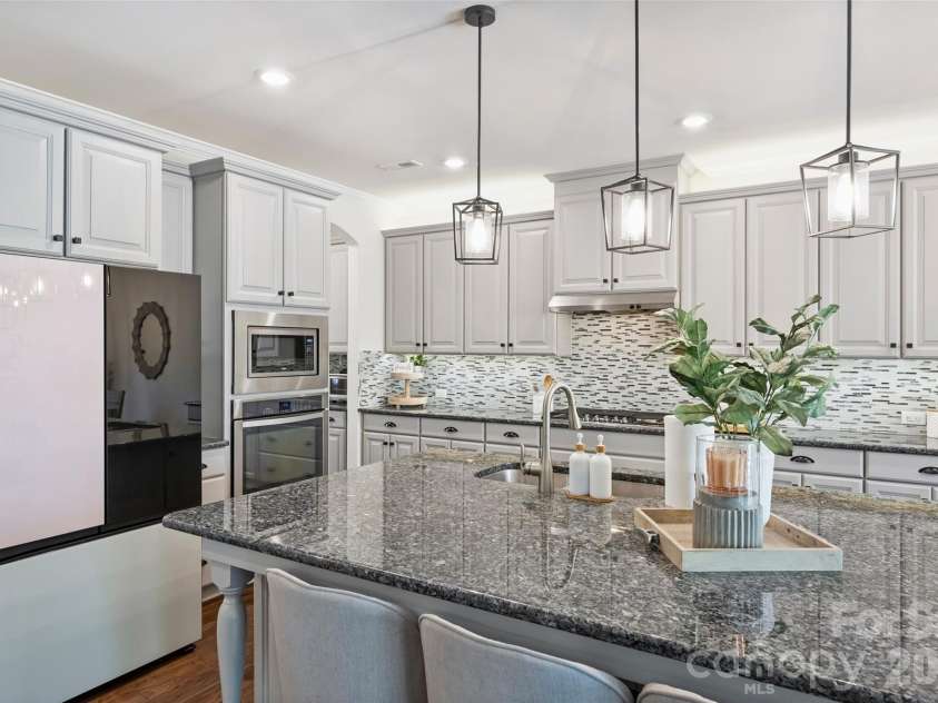 294 San Agustin Drive, Mooresville, NC 28117.  MLS# CAR4367297, YatesRealty ID 26436. 