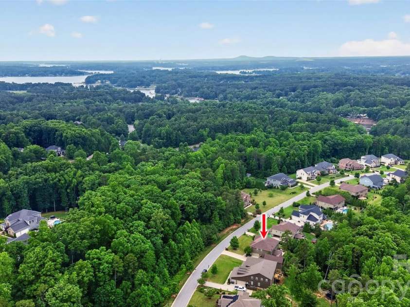 294 San Agustin Drive, Mooresville, NC 28117.  MLS# CAR4367297, YatesRealty ID 26436. 