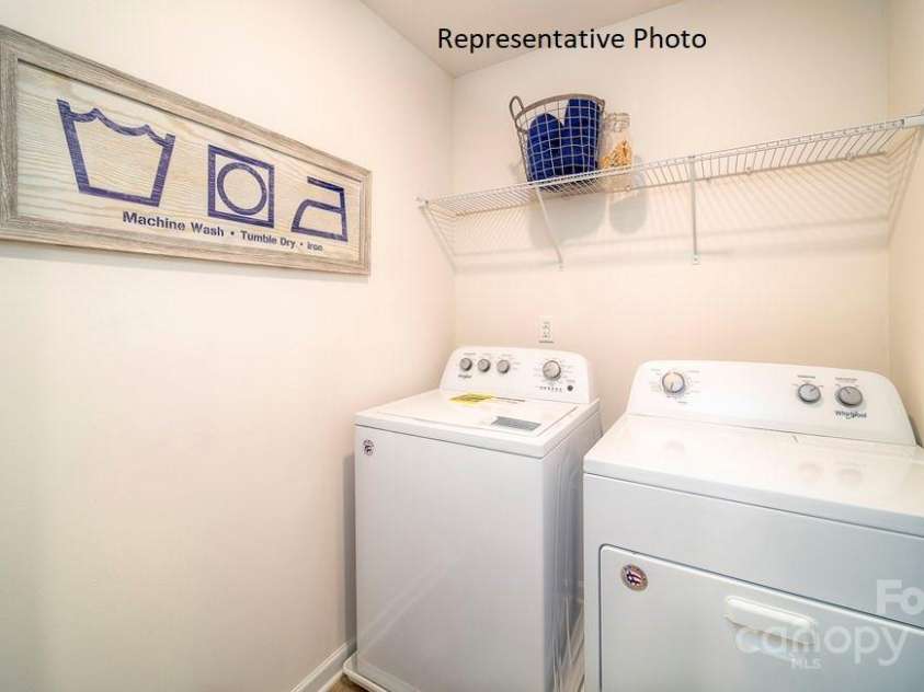 546 13th Avenue Drive, Hickory, NC 28601.  MLS# CAR4282581, YatesRealty ID 26436. 