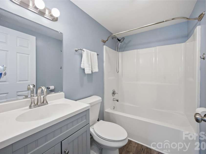 1108 Skyland Street, Kannapolis, NC 28083.  MLS# CAR4373272, YatesRealty ID 26437. 2nd Full Bath