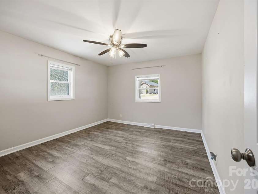 1108 Skyland Street, Kannapolis, NC 28083.  MLS# CAR4373272, YatesRealty ID 26437. 