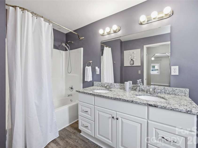 1108 Skyland Street, Kannapolis, NC 28083.  MLS# CAR4373272, YatesRealty ID 26437. Ensuite Primary Bath