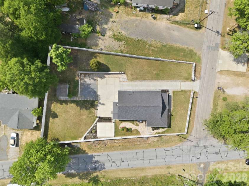 1108 Skyland Street, Kannapolis, NC 28083.  MLS# CAR4373272, YatesRealty ID 26437. Large Corner Lot