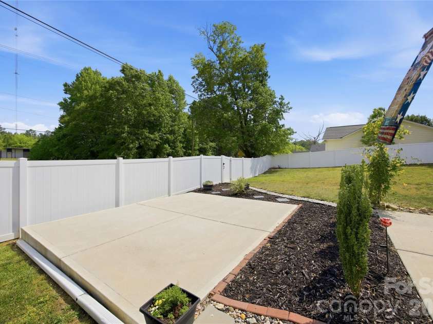 1108 Skyland Street, Kannapolis, NC 28083.  MLS# CAR4373272, YatesRealty ID 26437. Pad for Above Ground Pool Placement