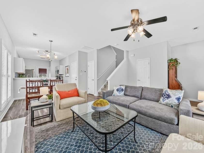 751 Plaza Walk Drive, Charlotte, NC 28215.  MLS# CAR4384832, YatesRealty ID 26439. 