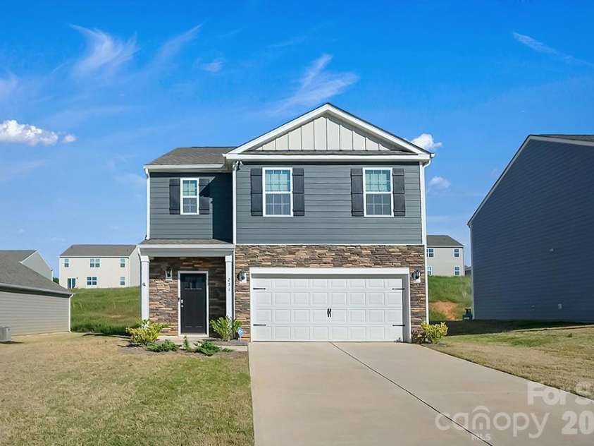 231 Brinkley Drive, Kings Mountain, NC 28086.  MLS# CAR4381427, YatesRealty ID 2644. 