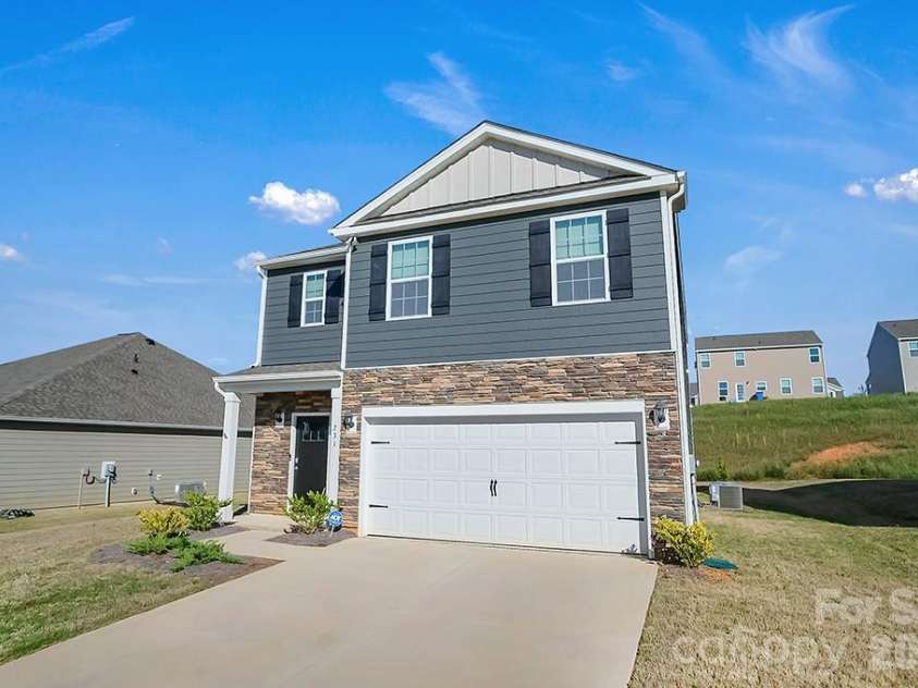 231 Brinkley Drive, Kings Mountain, NC 28086.  MLS# CAR4381427, YatesRealty ID 2644. 