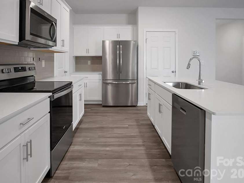 231 Brinkley Drive, Kings Mountain, NC 28086.  MLS# CAR4381427, YatesRealty ID 2644. 