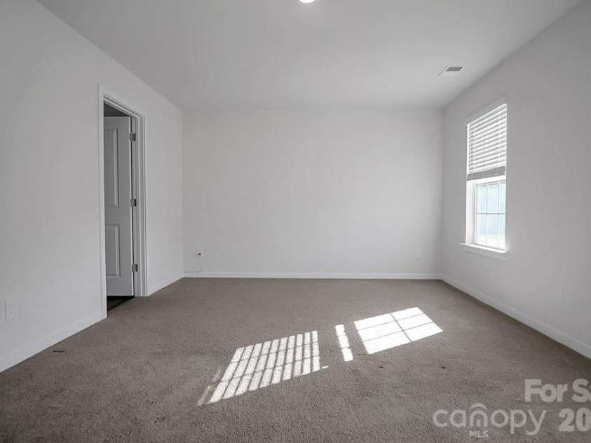 231 Brinkley Drive, Kings Mountain, NC 28086.  MLS# CAR4381427, YatesRealty ID 2644. 