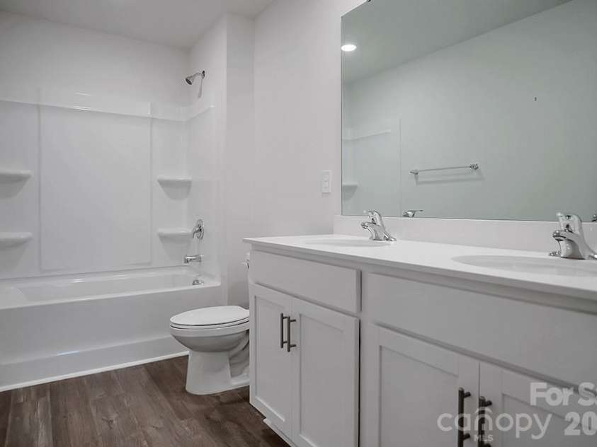 231 Brinkley Drive, Kings Mountain, NC 28086.  MLS# CAR4381427, YatesRealty ID 2644. 