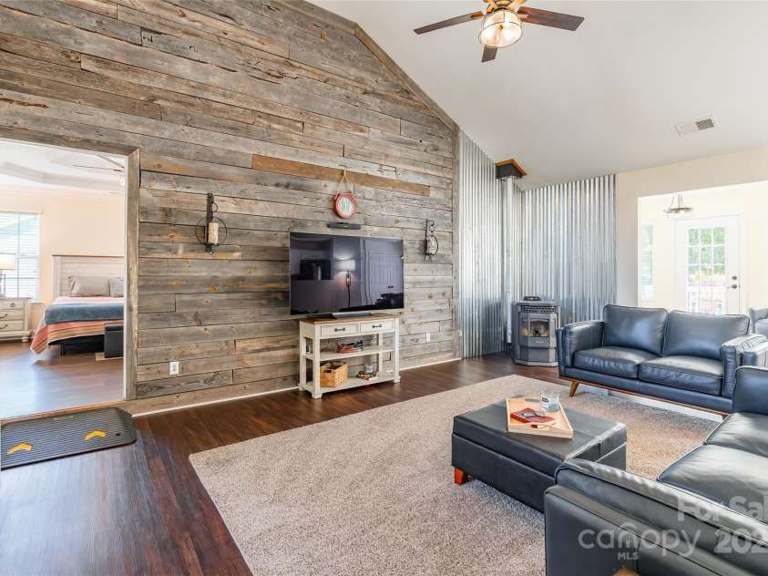 235 Kendra Drive, Mooresville, NC 28117.  MLS# CAR4298184, YatesRealty ID 2644. 