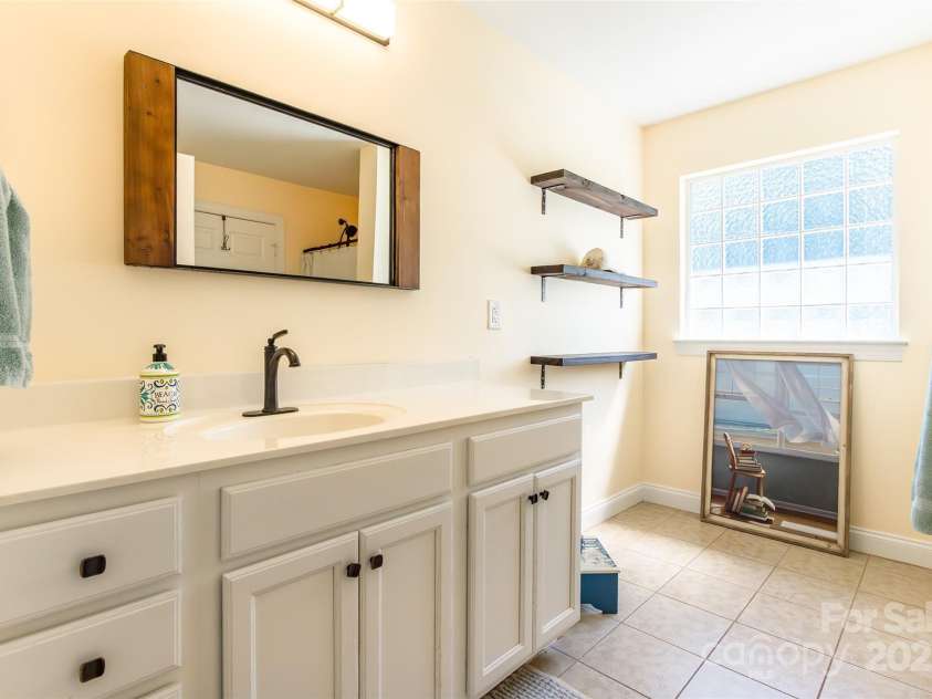 235 Kendra Drive, Mooresville, NC 28117.  MLS# CAR4298184, YatesRealty ID 2644. 