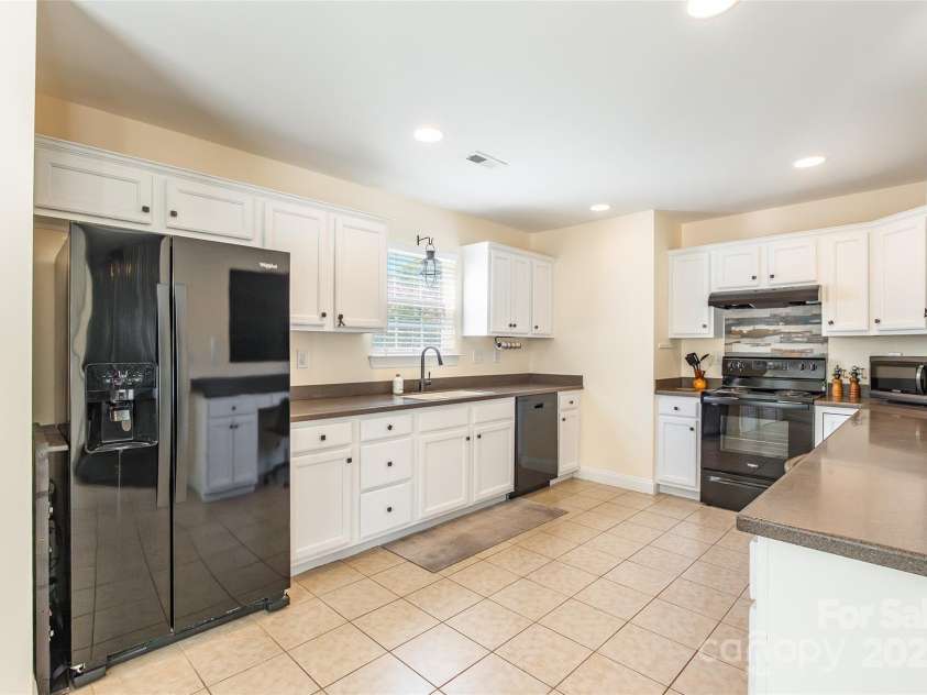 235 Kendra Drive, Mooresville, NC 28117.  MLS# CAR4298184, YatesRealty ID 2644. 