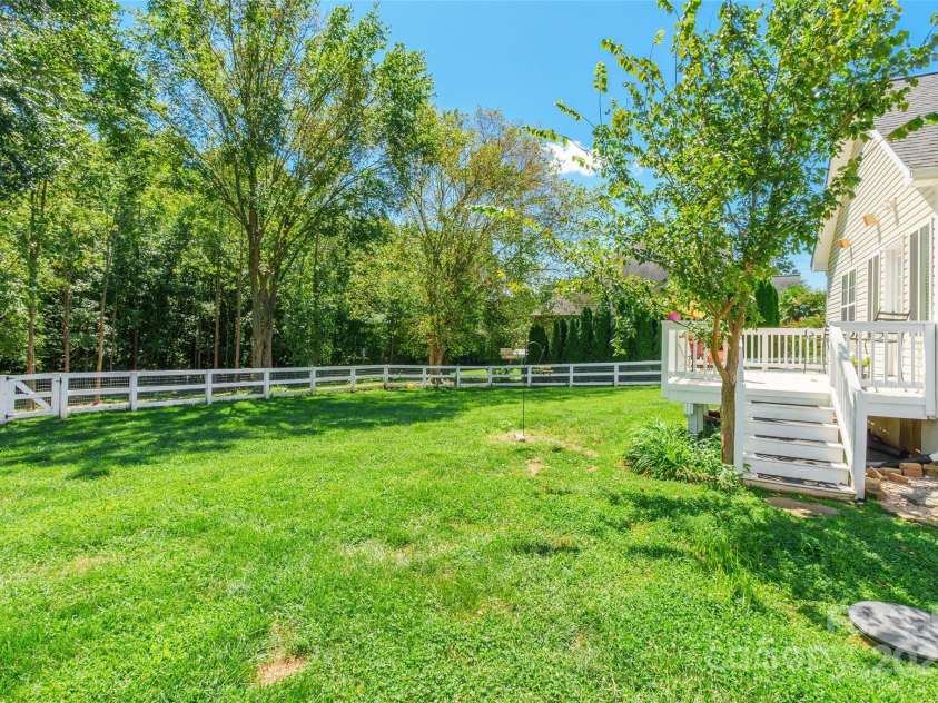 235 Kendra Drive, Mooresville, NC 28117.  MLS# CAR4298184, YatesRealty ID 2644. 