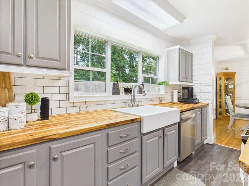 6093 Spartan Drive, Hudson, NC 28638.  MLS# CAR4384048, YatesRealty ID 26440. 