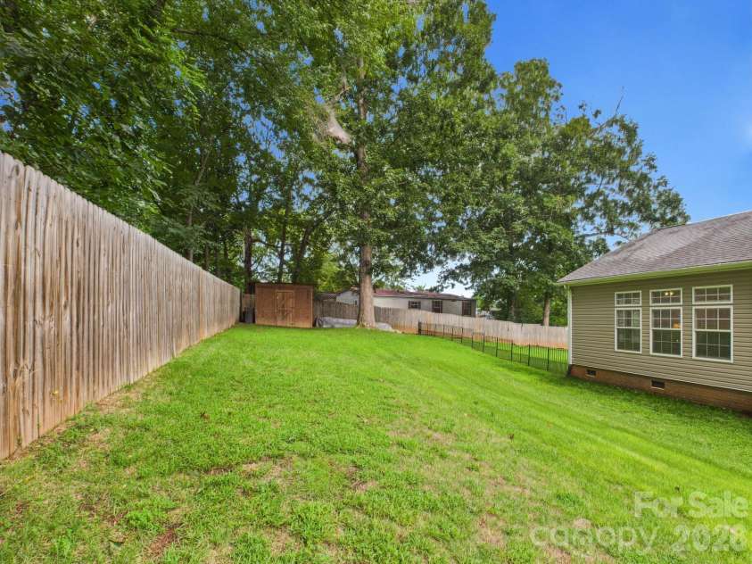 6093 Spartan Drive, Hudson, NC 28638.  MLS# CAR4384048, YatesRealty ID 26440. 