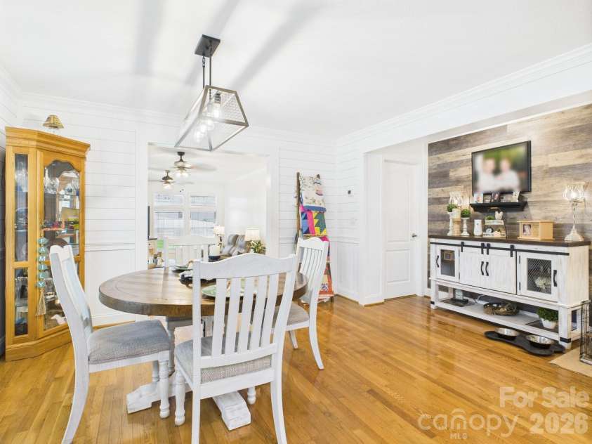 6093 Spartan Drive, Hudson, NC 28638.  MLS# CAR4384048, YatesRealty ID 26440. 